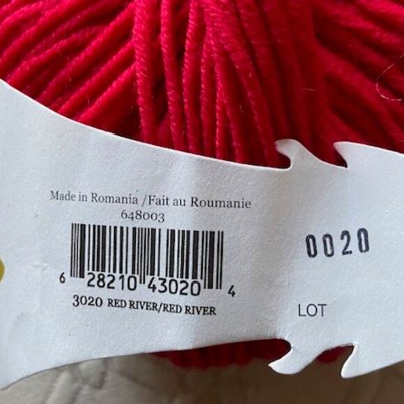 SUGARBUSH BOLD YARN - RIVER RED - 5 SKEINS - Picture 3 of 4